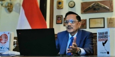 Menggali Lubang Kuburan Sendiri