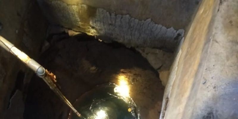 Guru SD Gresik Pamit Mengajar Ditemukan Tewas misterius di dalam sumur sekolah