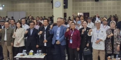 Pesan Abah Anton di Kongres Cikarang: PWI Harus Bangkit Bersatu